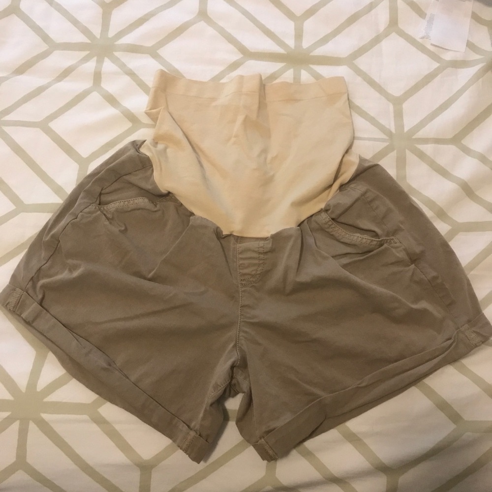 Maternity a:glow Full Belly Panel Chino Shorts